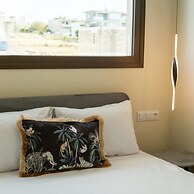 Blue Mare Aurora Apartments