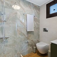 Merelia Aurora Apartments