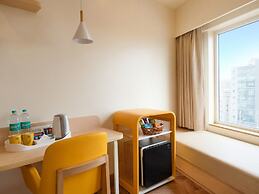 Bloom Hub WEH Andheri