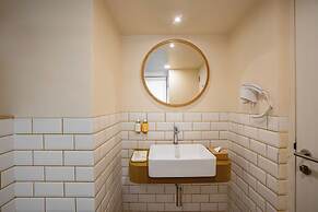 Bloom Hub WEH Andheri