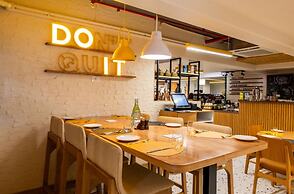 Bloom Hub WEH Andheri