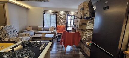 Manos Luxury Apartments