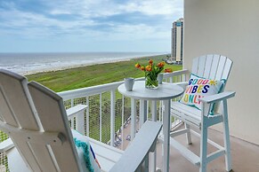 Pool & Beach Access: Oceanfront Galveston Condo