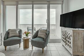 Pool & Beach Access: Oceanfront Galveston Condo