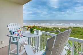 Pool & Beach Access: Oceanfront Galveston Condo