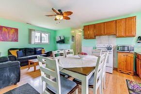 Kayak & Fish: 1 Block to Lakeside Park & Ramp!