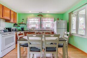 Kayak & Fish: 1 Block to Lakeside Park & Ramp!