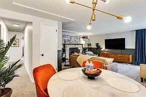 Vibrant Tacoma Retreat, Near Point Defiance Park!