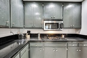 Newly Renovated Serene San Diego Retreat: Hot Tub