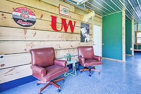 Ice Fishing On-site: Waterfront Nekoosa Home!