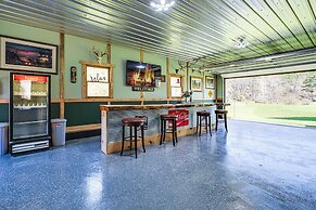 Ice Fishing On-site: Waterfront Nekoosa Home!