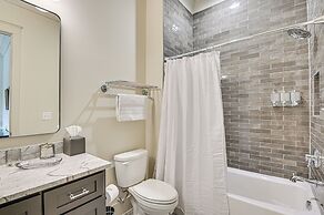 Idyllic Belmont Home < 1 Mi to Historic District!