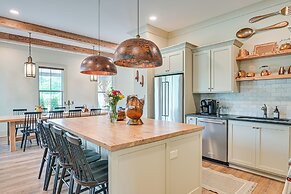 Idyllic Belmont Home < 1 Mi to Historic District!