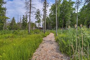 Chic Bellaire Home w/ Outdoor Kitchen on Clam Lake