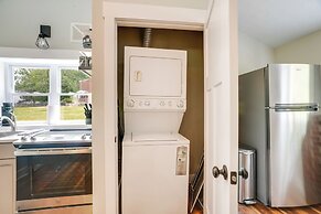 Riverfront Shenandoah Getaway w/ Kayaks & Tubes!