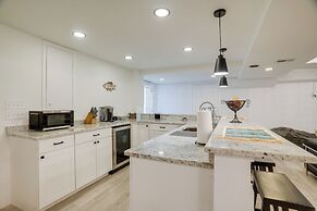 Riverfront Shenandoah Getaway w/ Kayaks & Tubes!