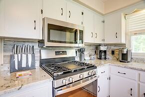 Riverfront Shenandoah Getaway w/ Kayaks & Tubes!