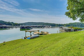 Kingsport 'boone Lake Hideaway' w/ Deck & Views!