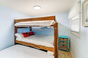 Kingsport 'boone Lake Hideaway' w/ Deck & Views!