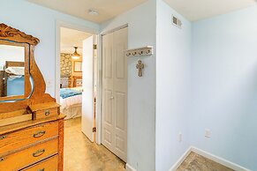 Kingsport 'boone Lake Hideaway' w/ Deck & Views!
