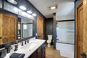 The Bunkhouse in Bondurant: Pet Friendly