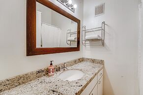 Sunny Kings Beach Retreat ~ 1 Mi to Lake Tahoe