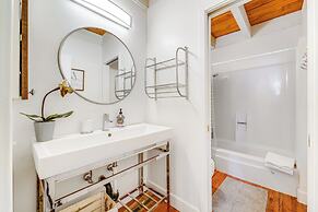 Sunny Kings Beach Retreat ~ 1 Mi to Lake Tahoe