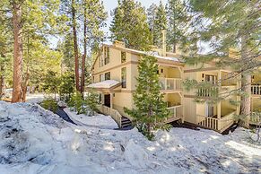 Sunny Kings Beach Retreat ~ 1 Mi to Lake Tahoe