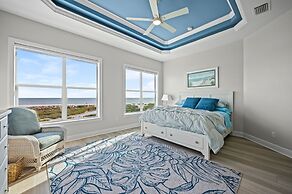 Papa's Boat House - 8214 Estero Blvd 4 Bedroom Home by RedAwning