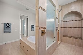 Papa's Boat House - 8214 Estero Blvd 4 Bedroom Home by RedAwning