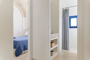 Casa Blue con piscina by Wonderful Italy