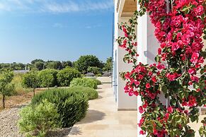 Casa Blue con piscina by Wonderful Italy