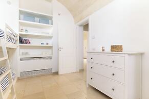 Casa Blue con piscina by Wonderful Italy