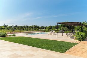 Casa Blue con piscina by Wonderful Italy