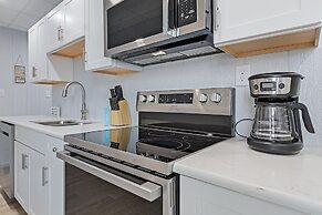 Amber Jack - 210 Ostego Dr 3 Bedroom Home by RedAwning