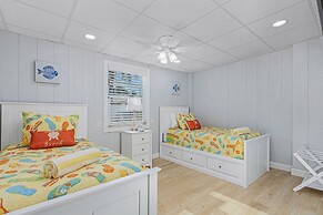 Amber Jack - 210 Ostego Dr 3 Bedroom Home by RedAwning