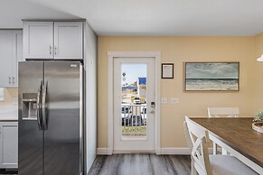 Amber Jack - 210 Ostego Dr 3 Bedroom Home by RedAwning