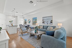 Inn-2-blue - 155 Jefferson St 3 Bedroom Home by RedAwning