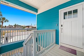 Inn-2-blue - 155 Jefferson St 3 Bedroom Home by RedAwning