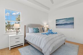 Inn-2-blue - 155 Jefferson St 3 Bedroom Home by RedAwning