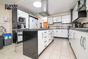 Kunda House Dawlish