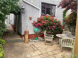 OYO The Barley House