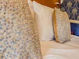 The Quayside Hotel and Bar