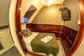 The Quayside Hotel and Bar