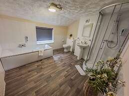 The Quayside Hotel and Bar