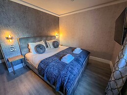 The Quayside Hotel and Bar