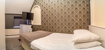 The Quayside Hotel and Bar