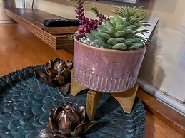 The Quayside Hotel and Bar