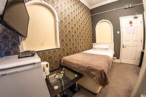 The Quayside Hotel and Bar