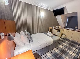 The Quayside Hotel and Bar